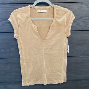 SALE🌺NWT Free People Short Sleeve V-Neck Tee Sz Xs